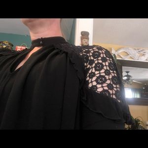 Free People button neck crocheted top! XS